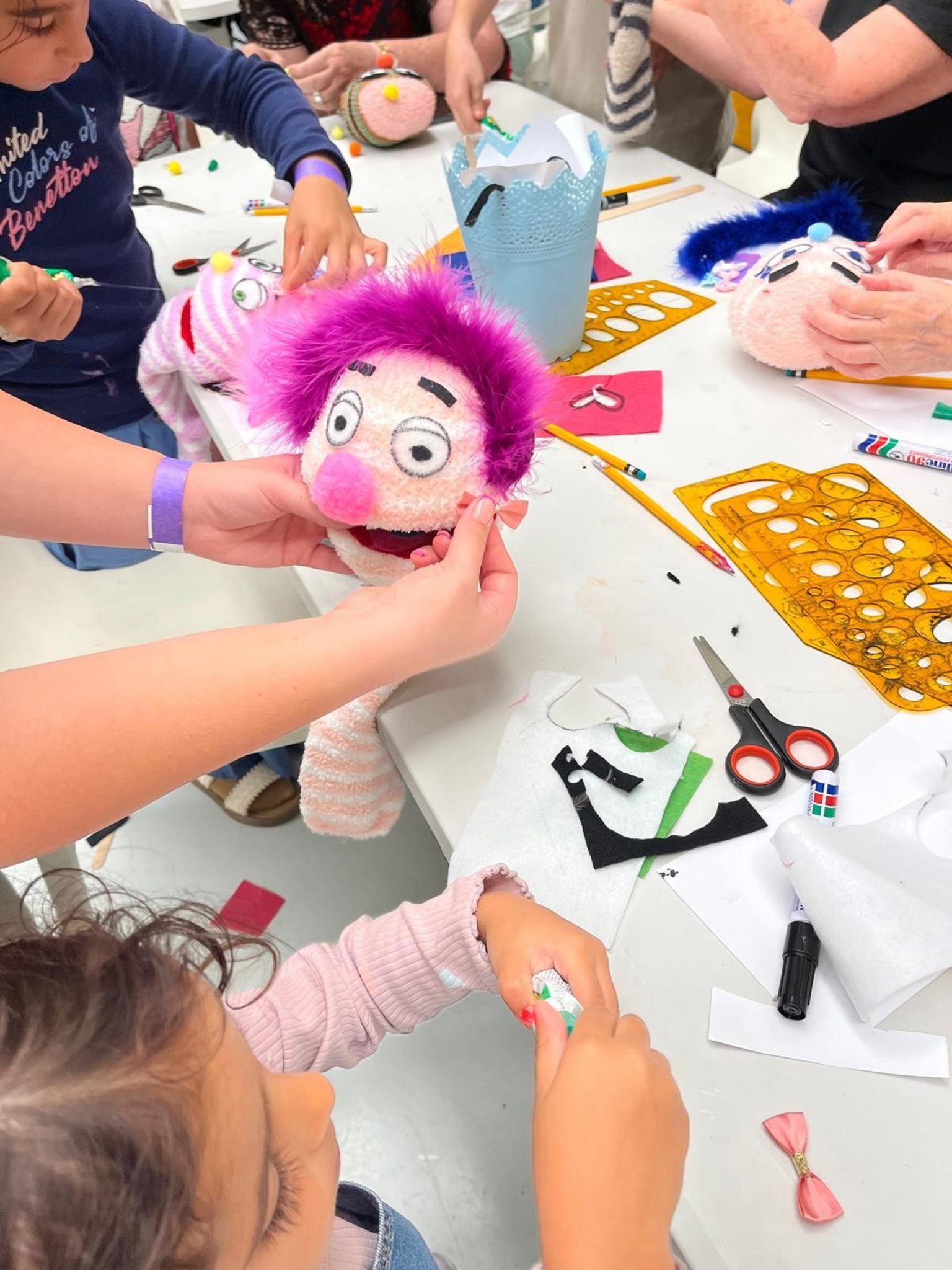 מרחב הפסלים החיצוני של מוזיאון אגם