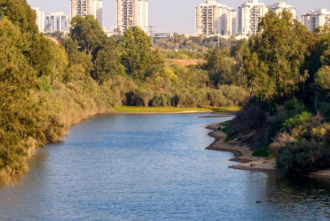 חושבים ירוק ולטווח רחוק: עיריית ראשון לציון שבראש מעיניה איכות חיי תושבי העיר משיקה תוכנית חדשנית ,היערכות למשבר האקלים!