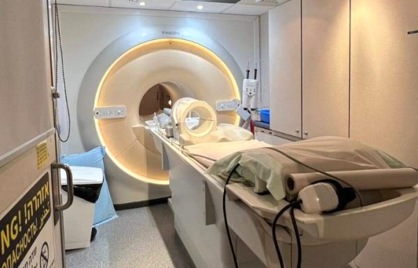 ראש העיר רז קינסטליך לא וויתר ודאג שמכשיר MRI חדיש יוצב בראשון לציון