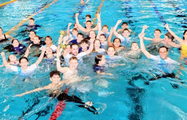 מכבי ראשון לציון SEALS במקום הראשון באליפות ארנה בשחייה