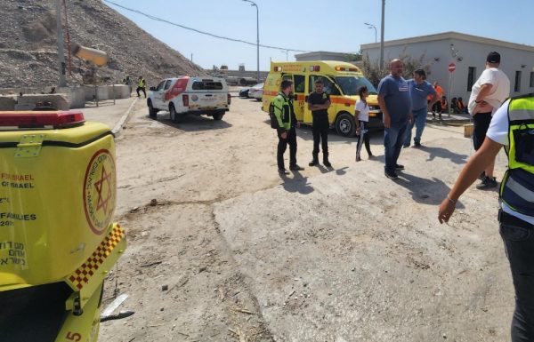 פועל בן 40 נהרג מטרקטור במפעל בשדרות מרילנד בראשון לציון