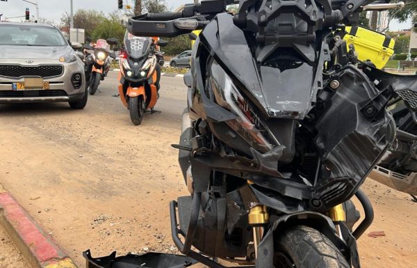 רוכב אופנוע בן 20 נפצע בתאונה בראשון לציון