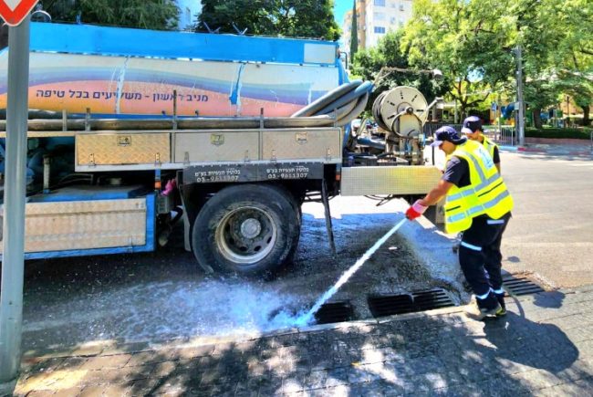 עיריית ראשון לציון נערכת לגשם הראשון ,ראש העירייה רז קינסטליך, הנחה להתחיל את ההיערכות מוקדם ככל האפשר